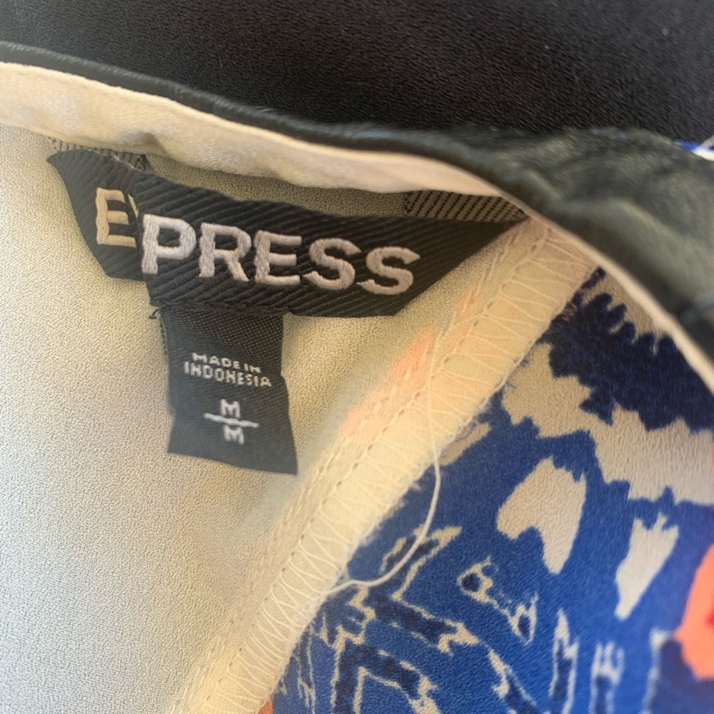 Express blouse - Picture 7 of 9